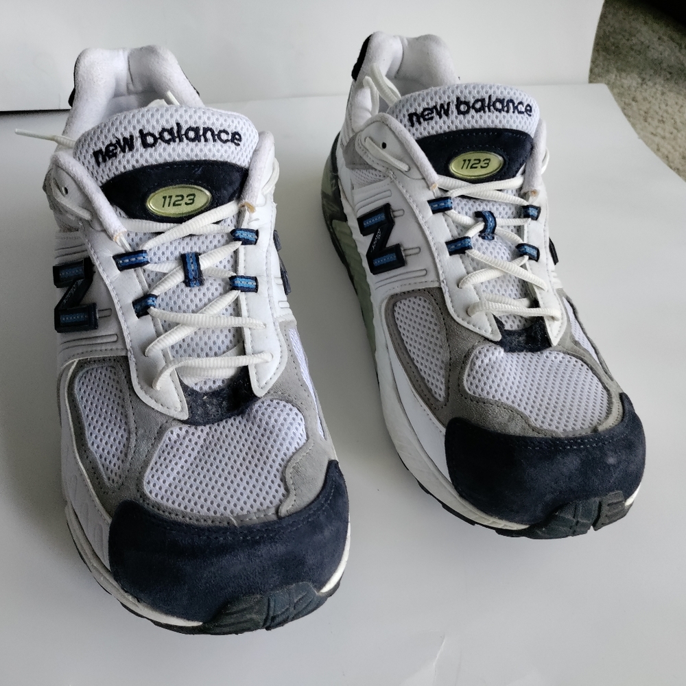 Men's New Balance athletic shoes 12.5